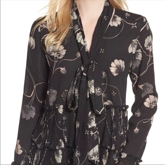 Chelsea28 Long Sleeve V-Neck Blouse Black Floral - Picture 1 of 12